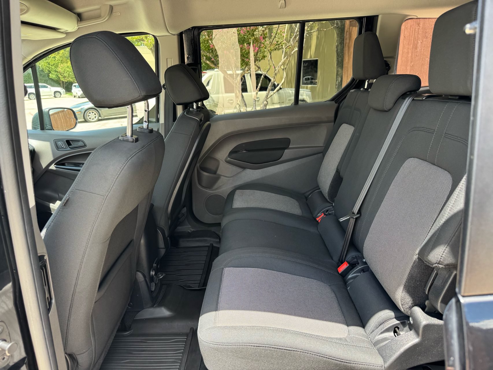 Used 2020 Ford Transit Connect XL FWD image 6