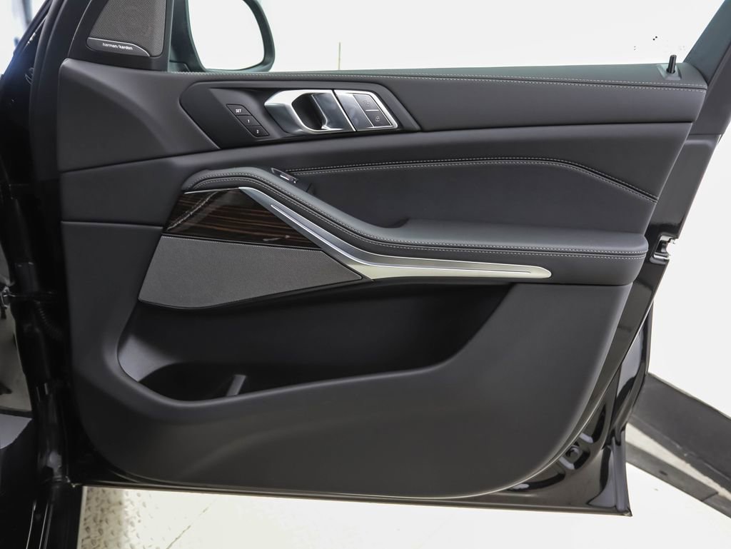New 2026 BMW X7 xDrive40i image 37