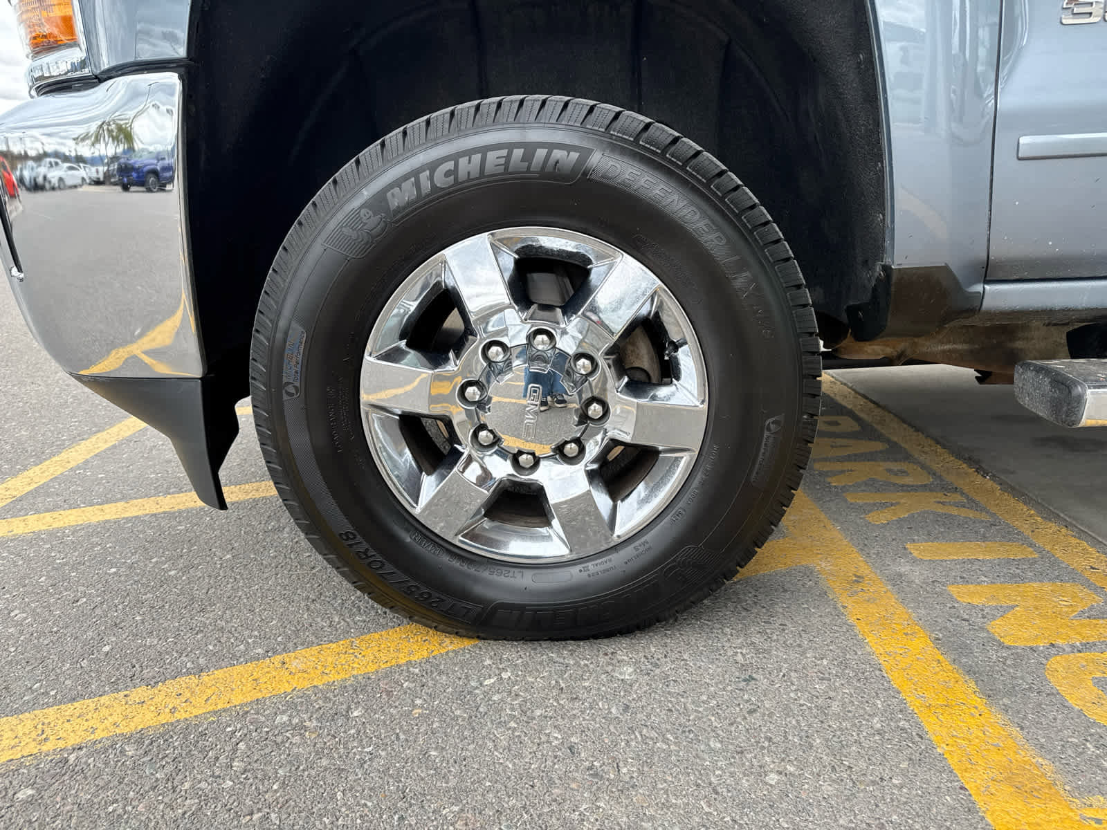 Used 2015 Chevrolet Silverado 3500 LT w/ LT Convenience Package AWD/4WD image 8