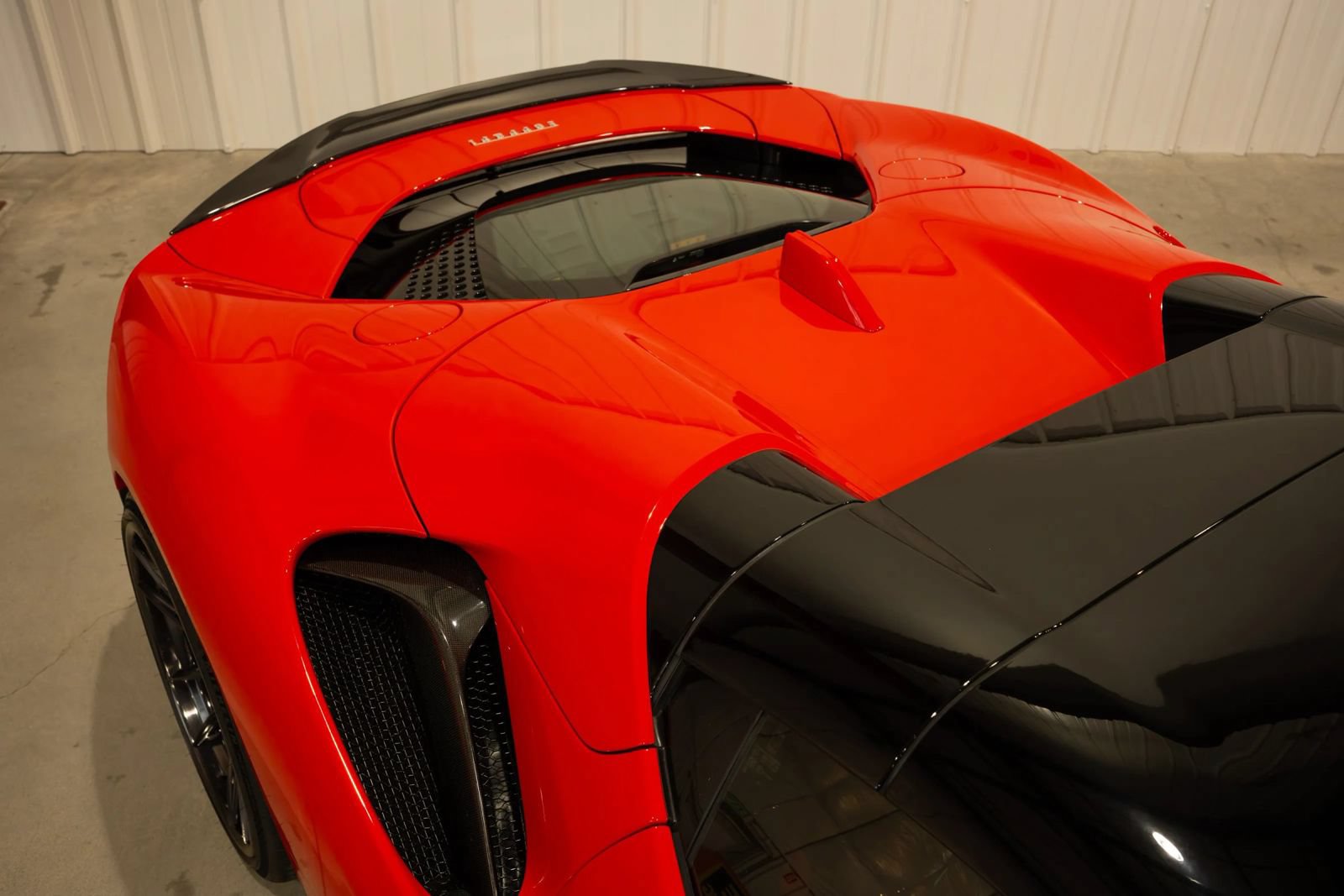 Used 2023 Ferrari SF90 Spider AWD/4WD image 19