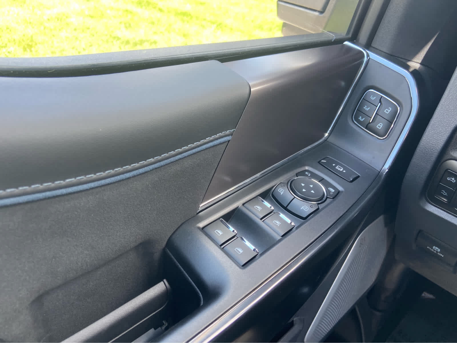 New 2026 Ford F450 Platinum w/ FX4 Off-Road Package AWD/4WD image 23