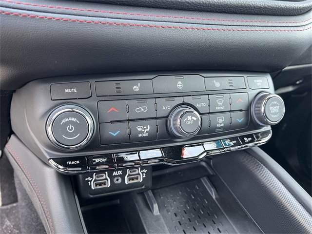 Used 2026 Dodge Durango GT w/ Tow 'N Go Package image 16