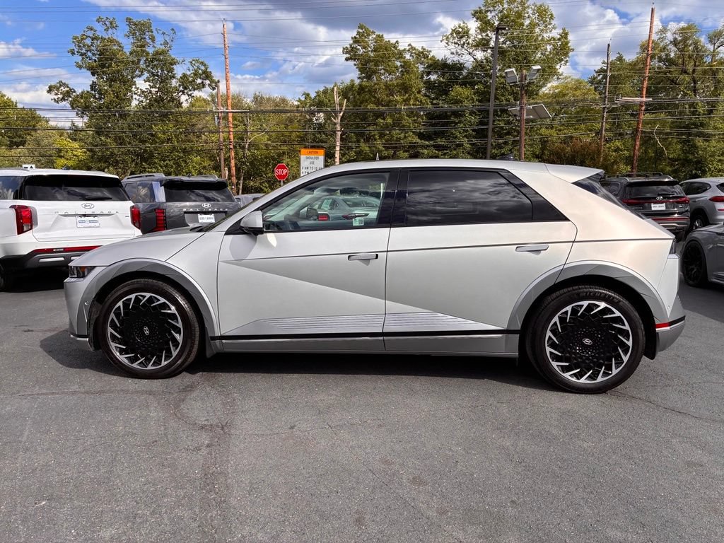 Used 2024 Hyundai Ioniq 5 Limited AWD/4WD image 4