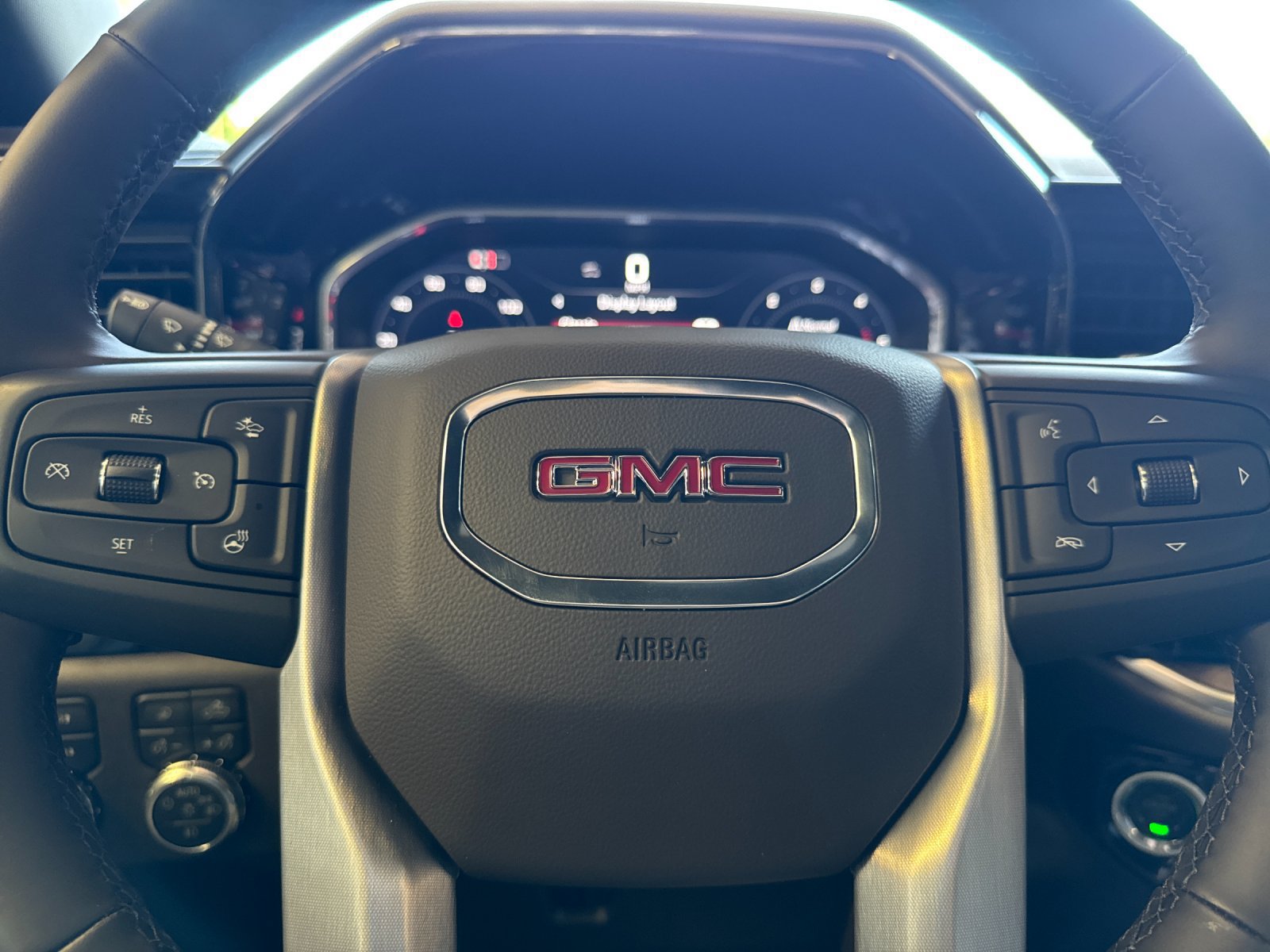 New 2026 GMC Sierra 2500 SLT w/ SLT Premium Package AWD/4WD image 27