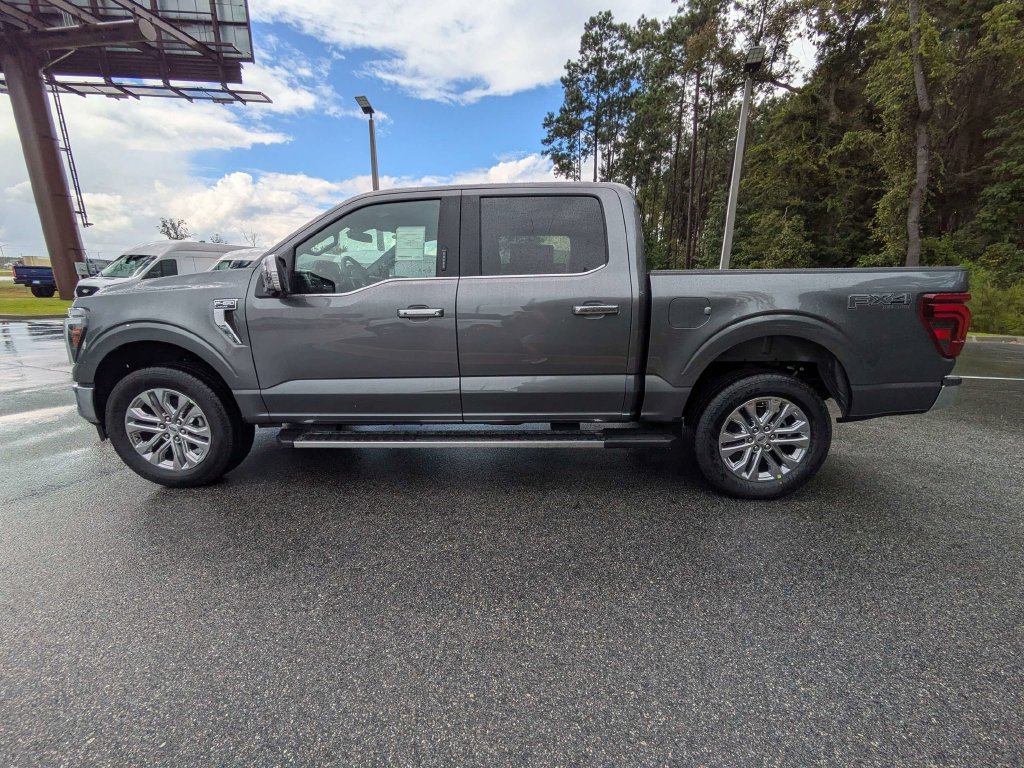 New 2026 Ford F150 Lariat w/ Equipment Group 502A High AWD/4WD image 8