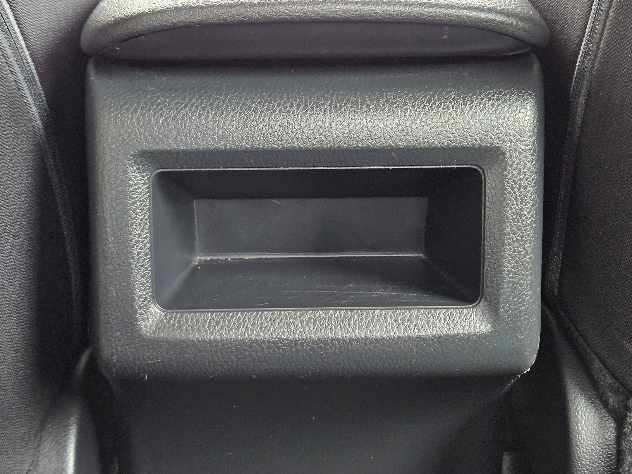 Used 2020 Toyota Camry LE image 27