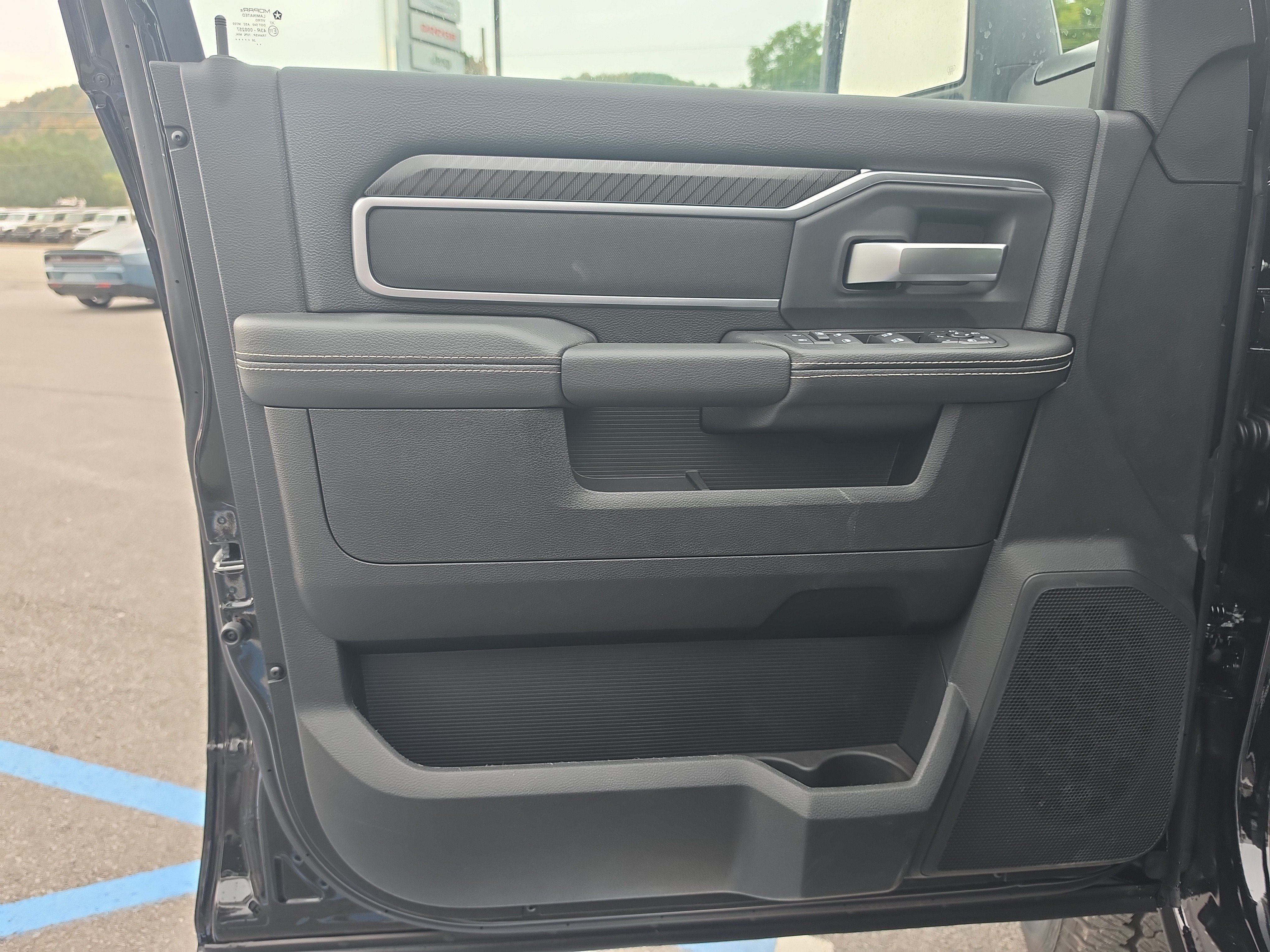 New 2027 RAM 2500 Big Horn AWD/4WD image 18