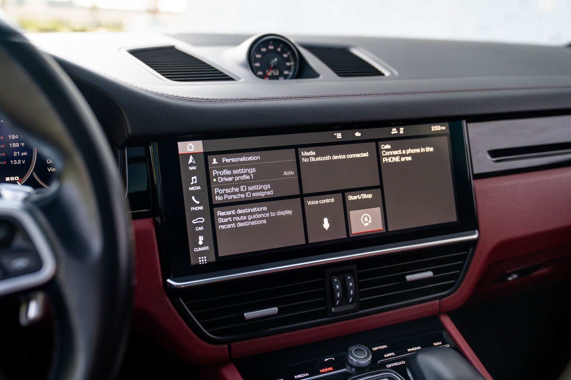 Used 2021 Porsche Cayenne GTS image 19