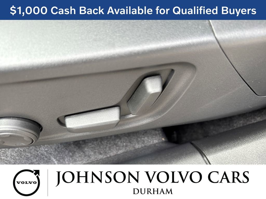 New 2026 Volvo XC40 B4 Core w/ Climate Package FWD image 14