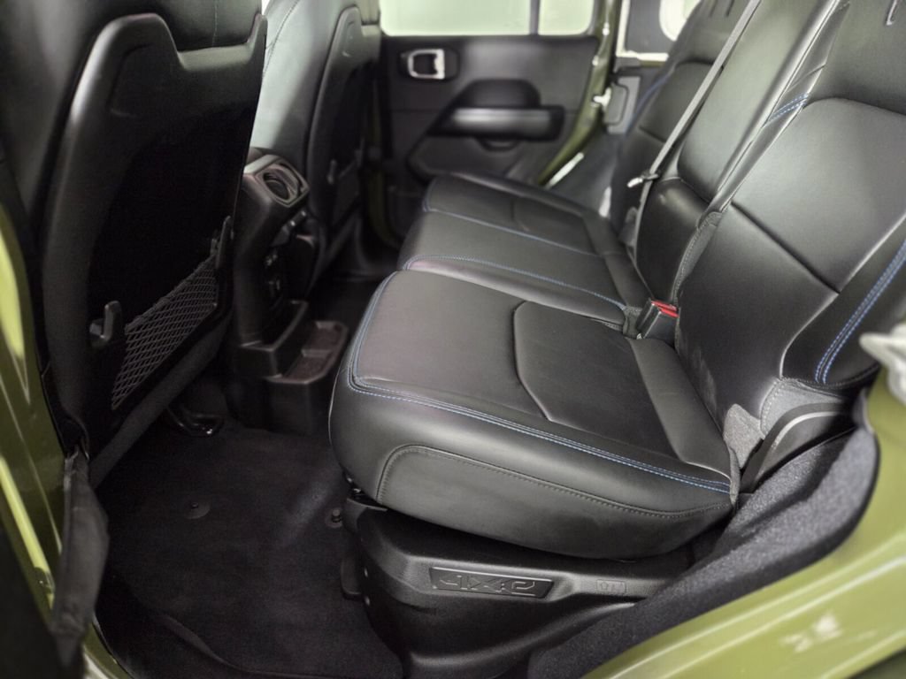 Used 2024 Jeep Wrangler Unlimited Rubicon 4xe AWD/4WD image 26