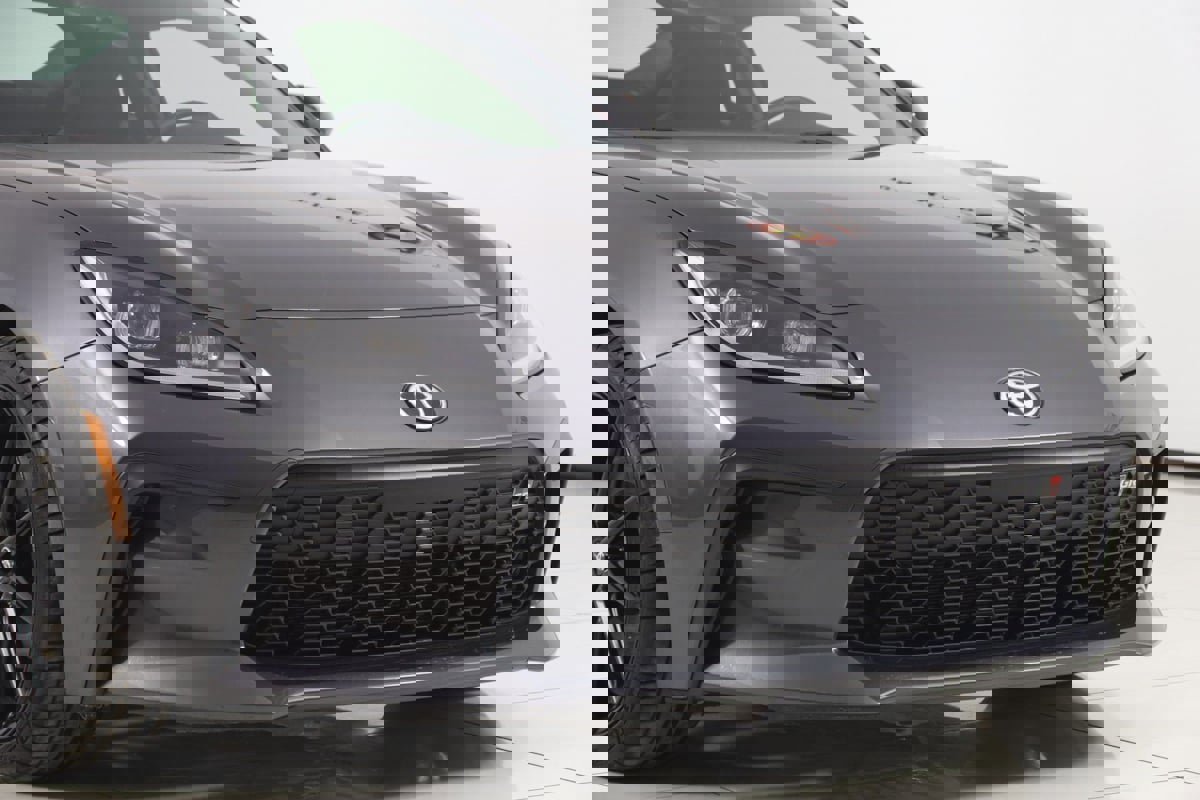 Used 2024 Toyota GR86 Premium image 36