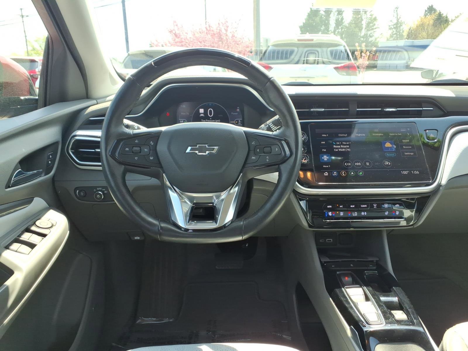 Used 2022 Chevrolet Bolt EUV Premier w/ Launch Edition FWD image 13