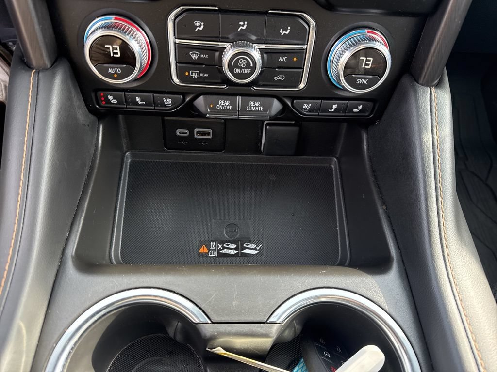 Used 2024 GMC Yukon AT4 AWD/4WD image 35