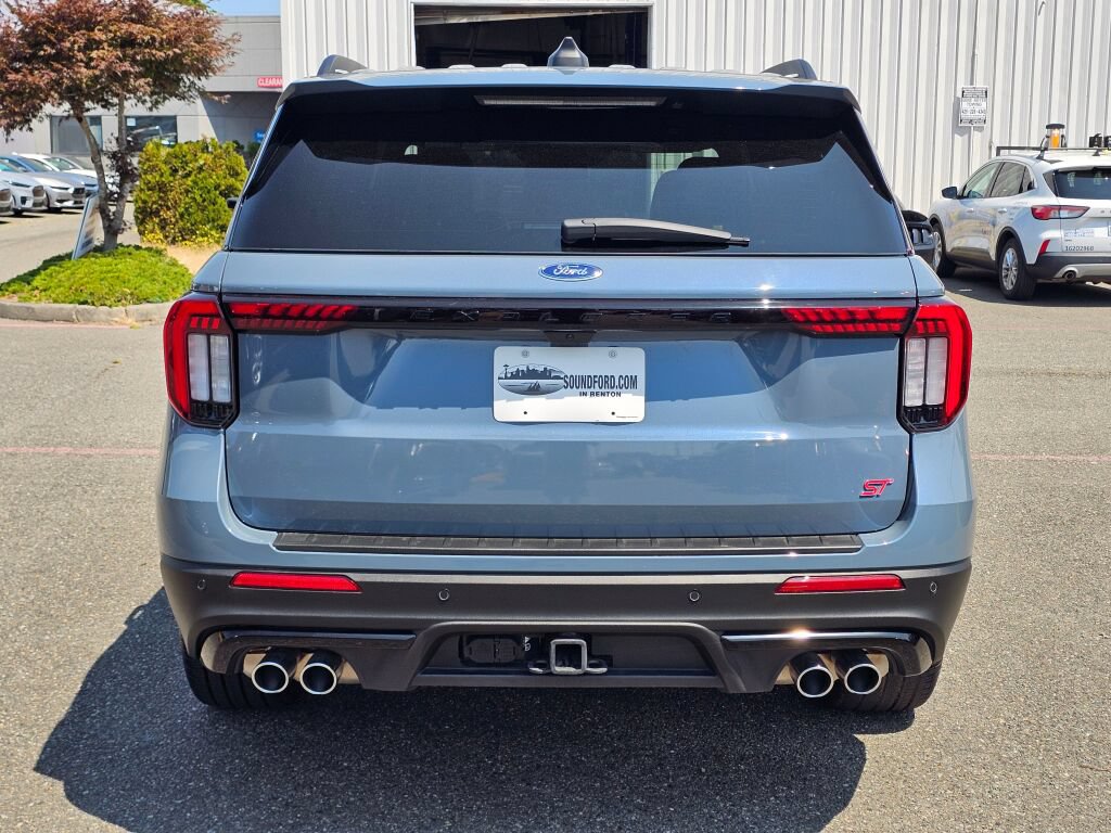 Certified 2025 Ford Explorer ST w/ Sun And Sound Package AWD/4WD image 6