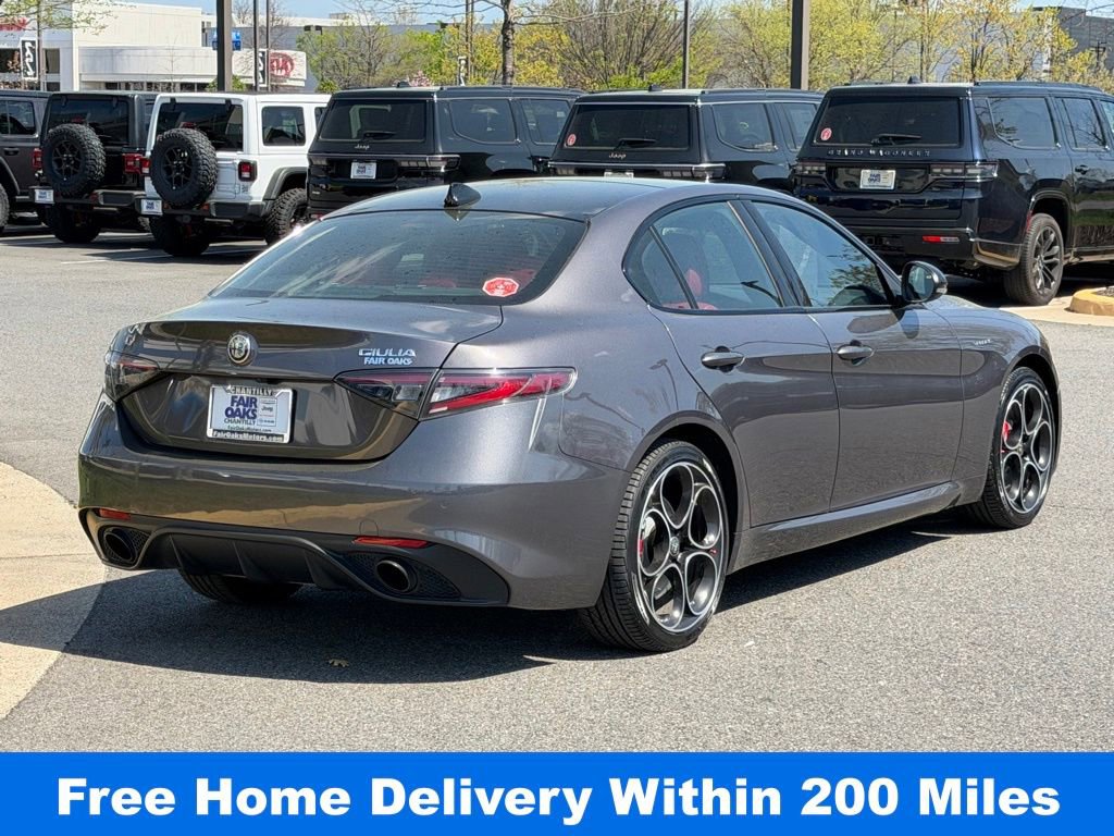 Used 2024 Alfa Romeo Giulia Veloce image 6