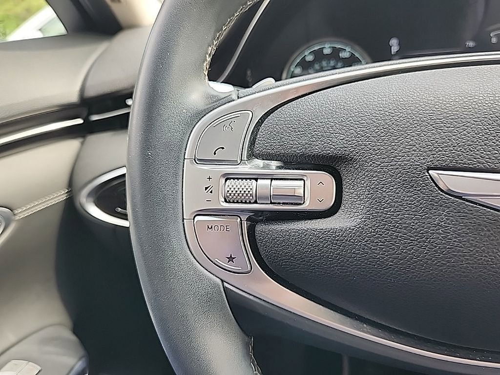 Used 2023 Genesis GV70 2.5T image 8