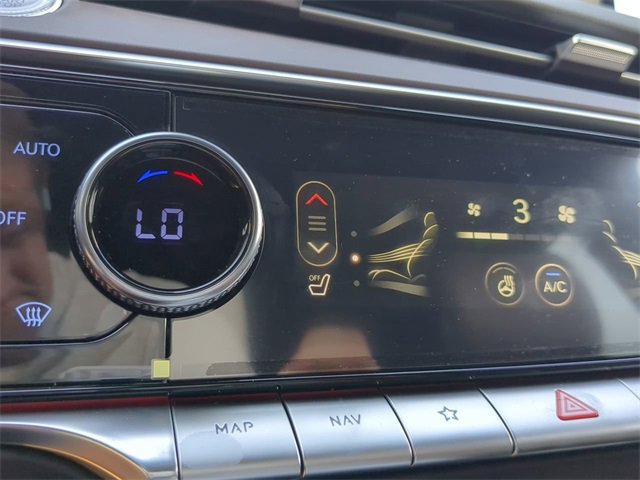 Used 2024 Genesis GV70 2.5T w/ Advanced Package image 23