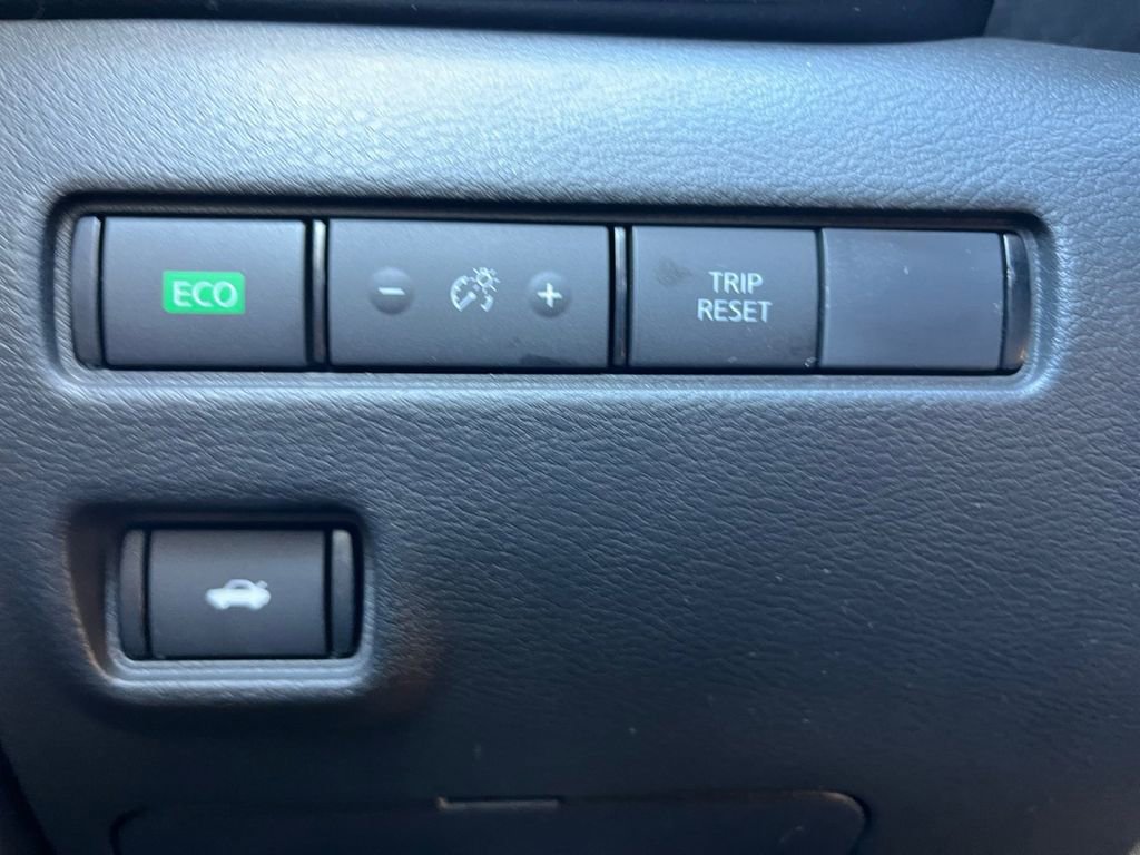 New 2025 Nissan Sentra SV w/ SV Premium Package image 25