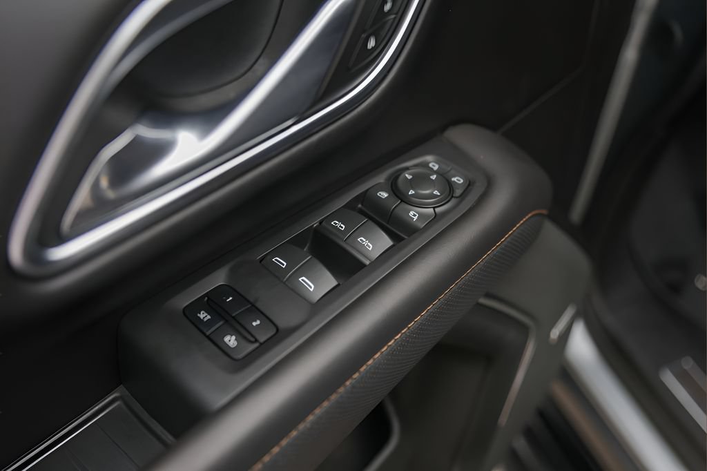 Used 2023 GMC Yukon XL AT4 w/ LPO, Floor Liner Package AWD/4WD image 23