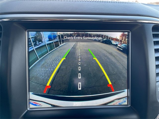 Used 2018 Jeep Grand Cherokee Overland image 15