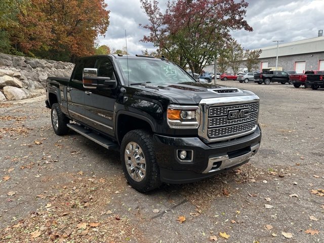 Used 2018 GMC Sierra 2500 Denali w/ Duramax Plus Package image 7