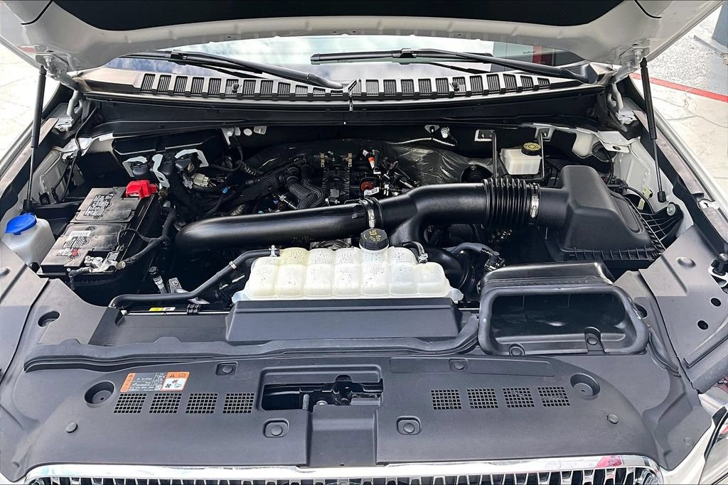 Used 2024 Lincoln Navigator Reserve AWD/4WD image 32