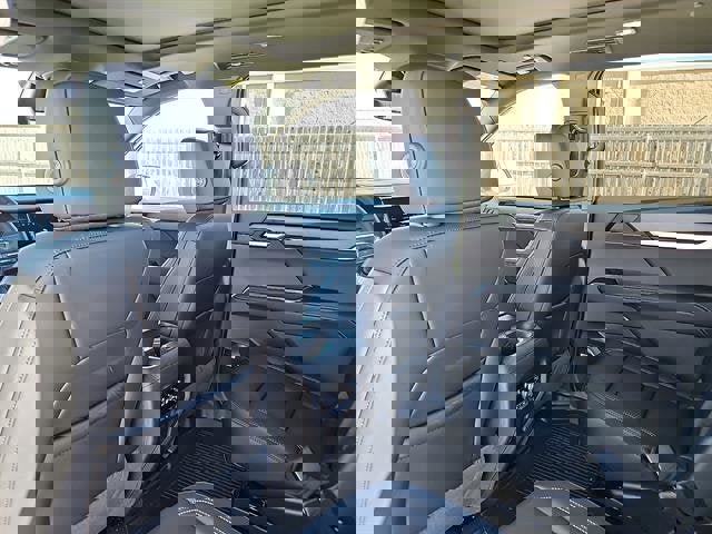 New 2026 GMC Acadia Elevation image 9