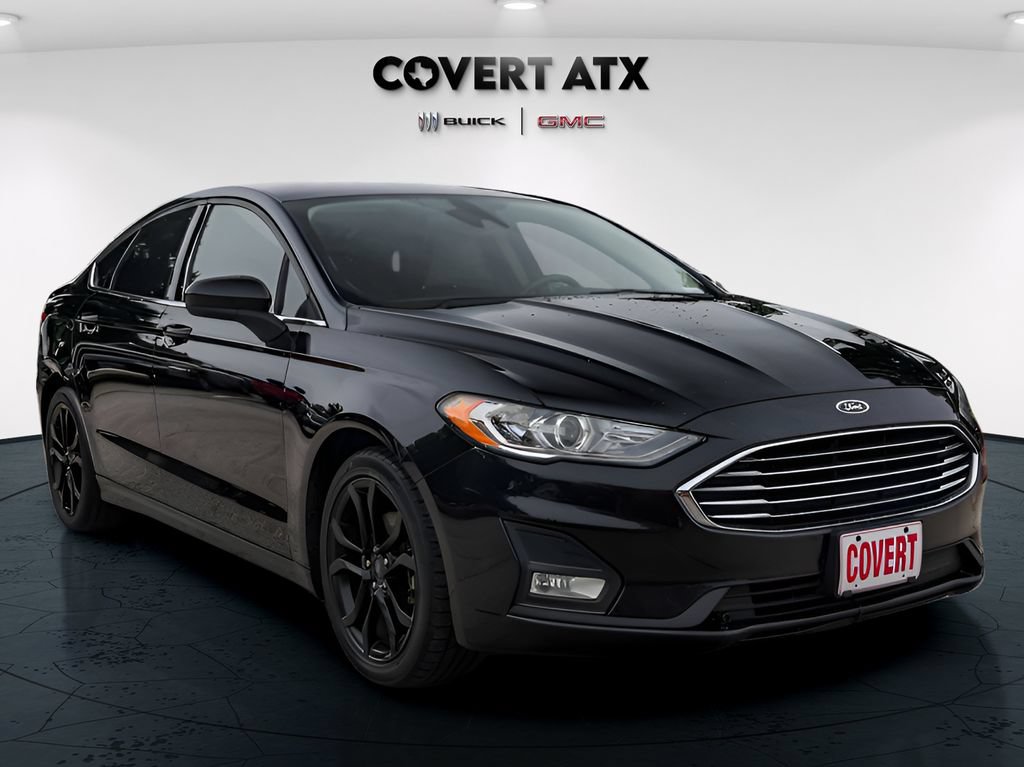 Used 2020 Ford Fusion SE w/ Equipment Group 151A FWD image 9