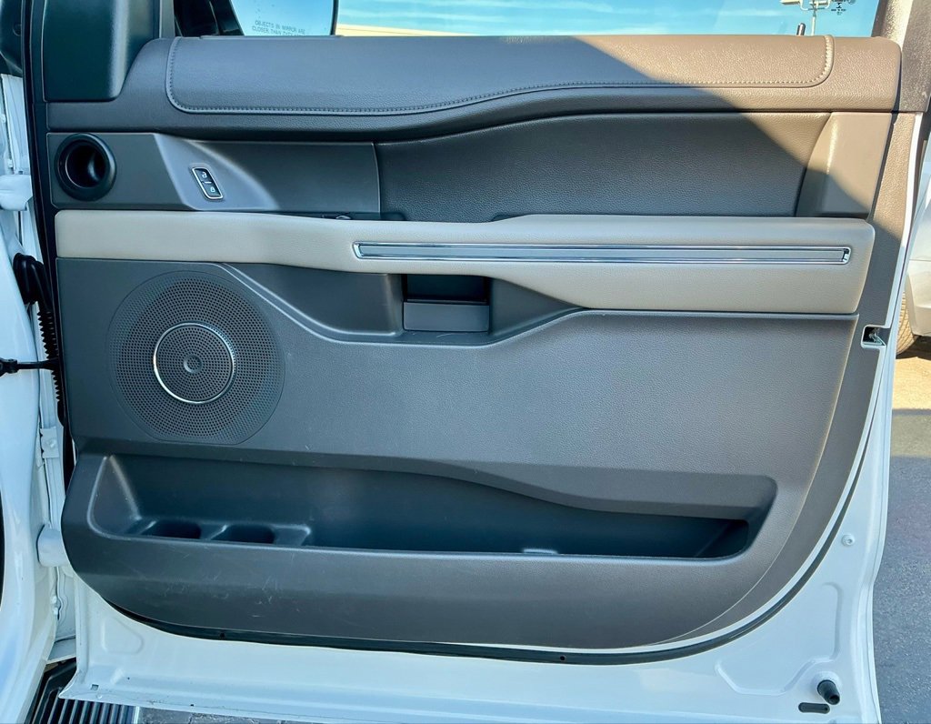 Used 2021 Ford Expedition Max XLT image 21