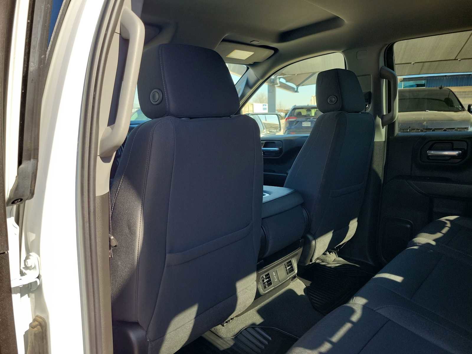 Used 2024 Chevrolet Silverado 1500 Custom image 12