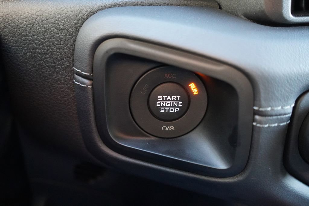 Certified 2025 Jeep Wrangler Unlimited Rubicon 4xe w/ Safety Group image 29