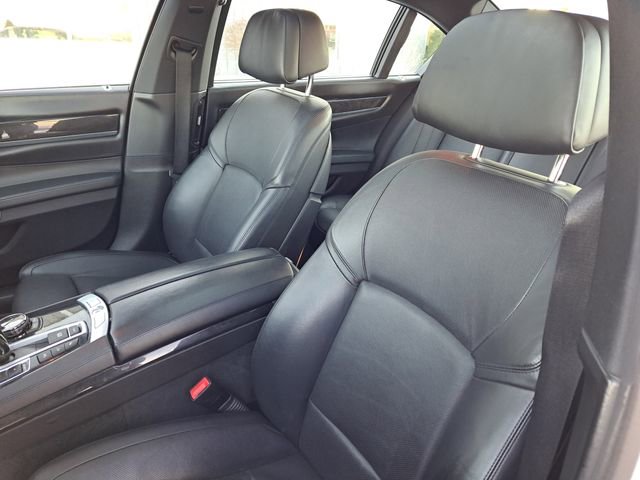 Used 2014 BMW 750Li xDrive image 6