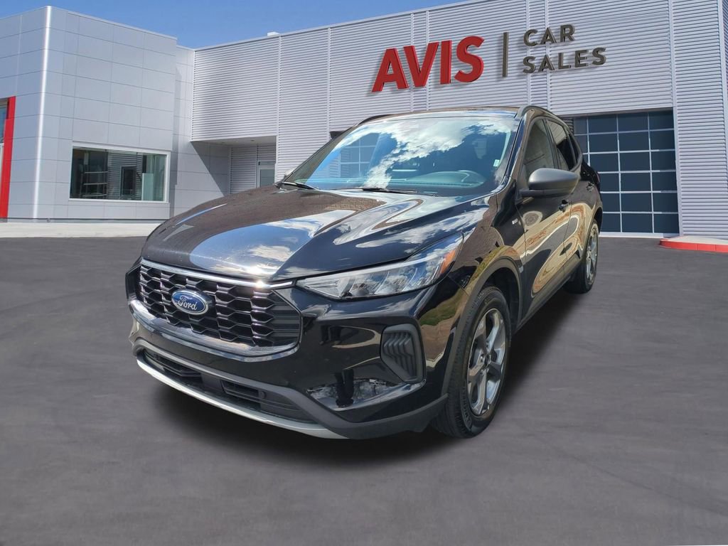 Used 2025 Ford Escape ST-Line image 1
