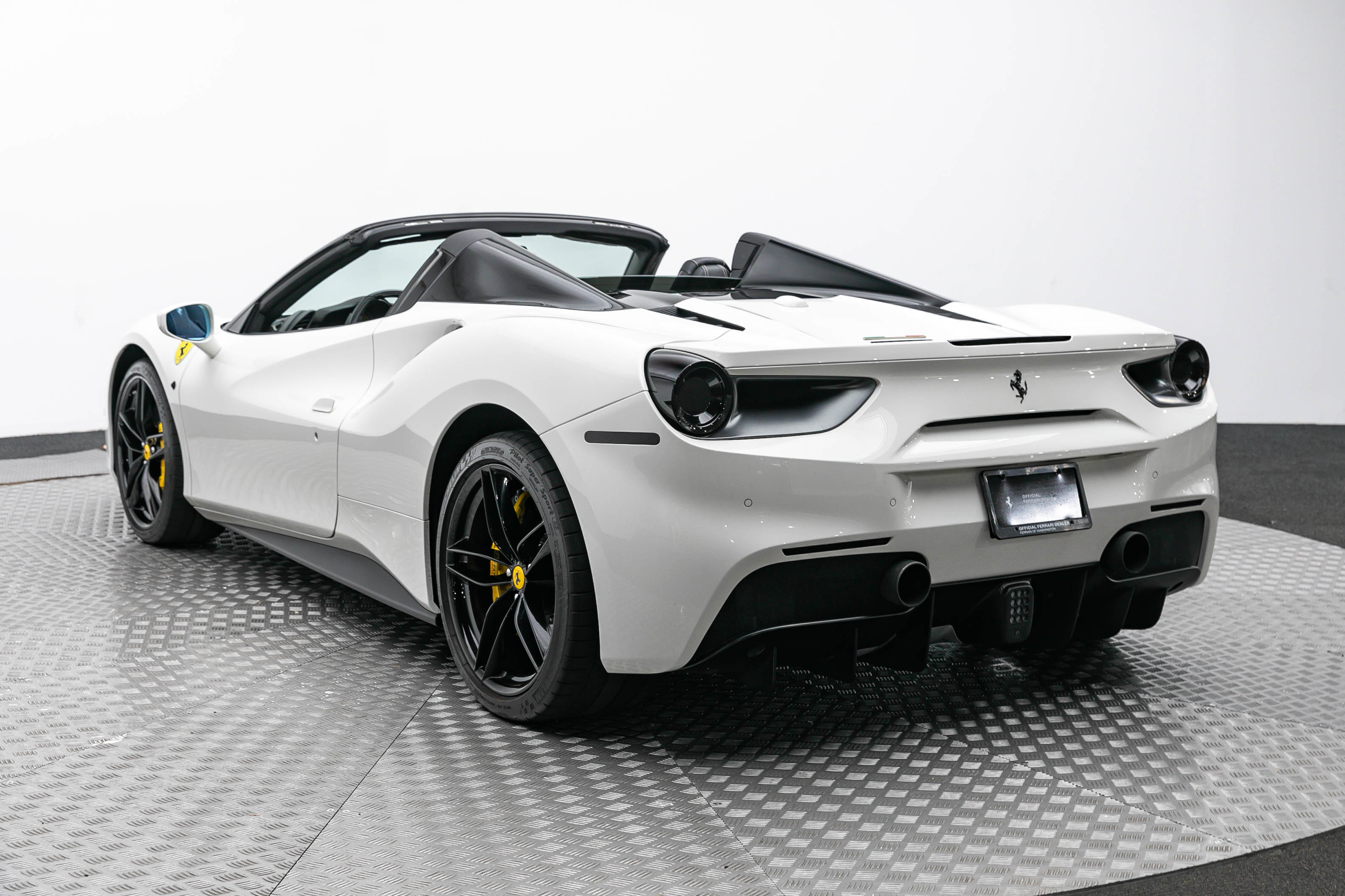 Certified 2019 Ferrari 488 Spider image 3