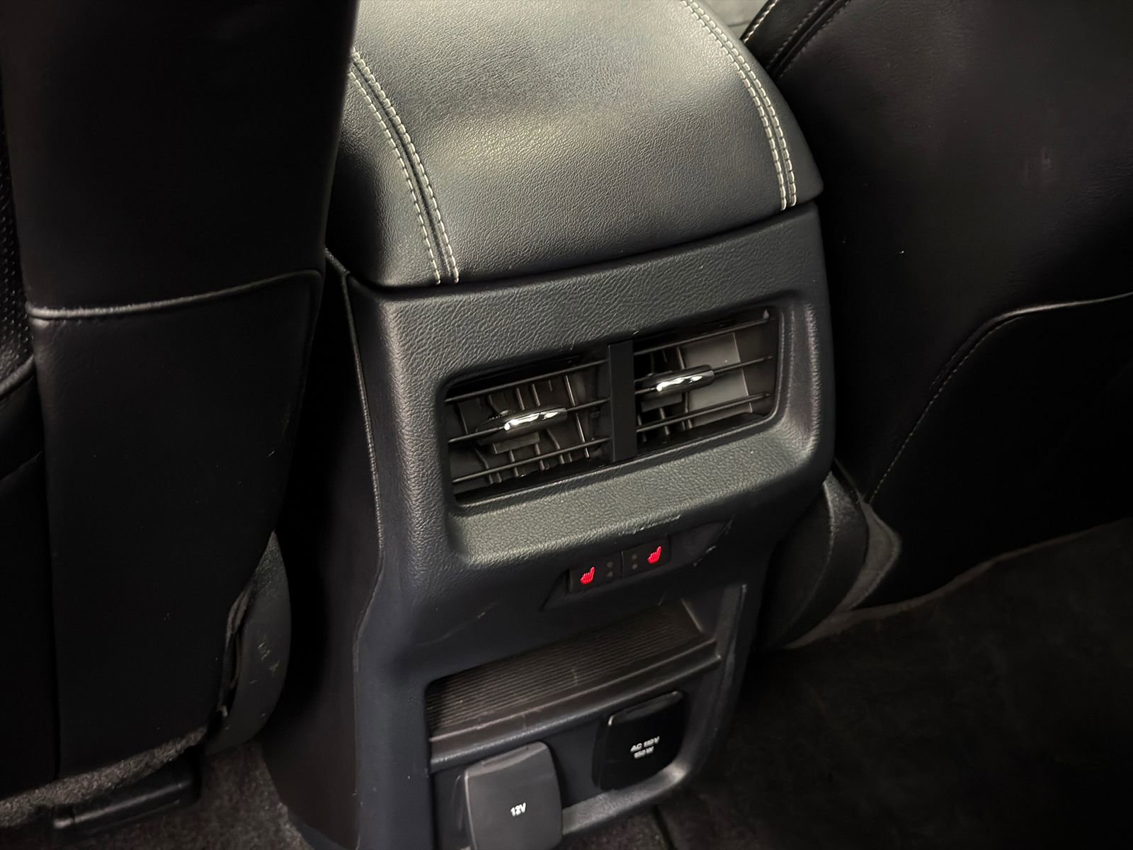 Used 2019 Ford Edge ST w/ Equipment Group 401A AWD/4WD image 17