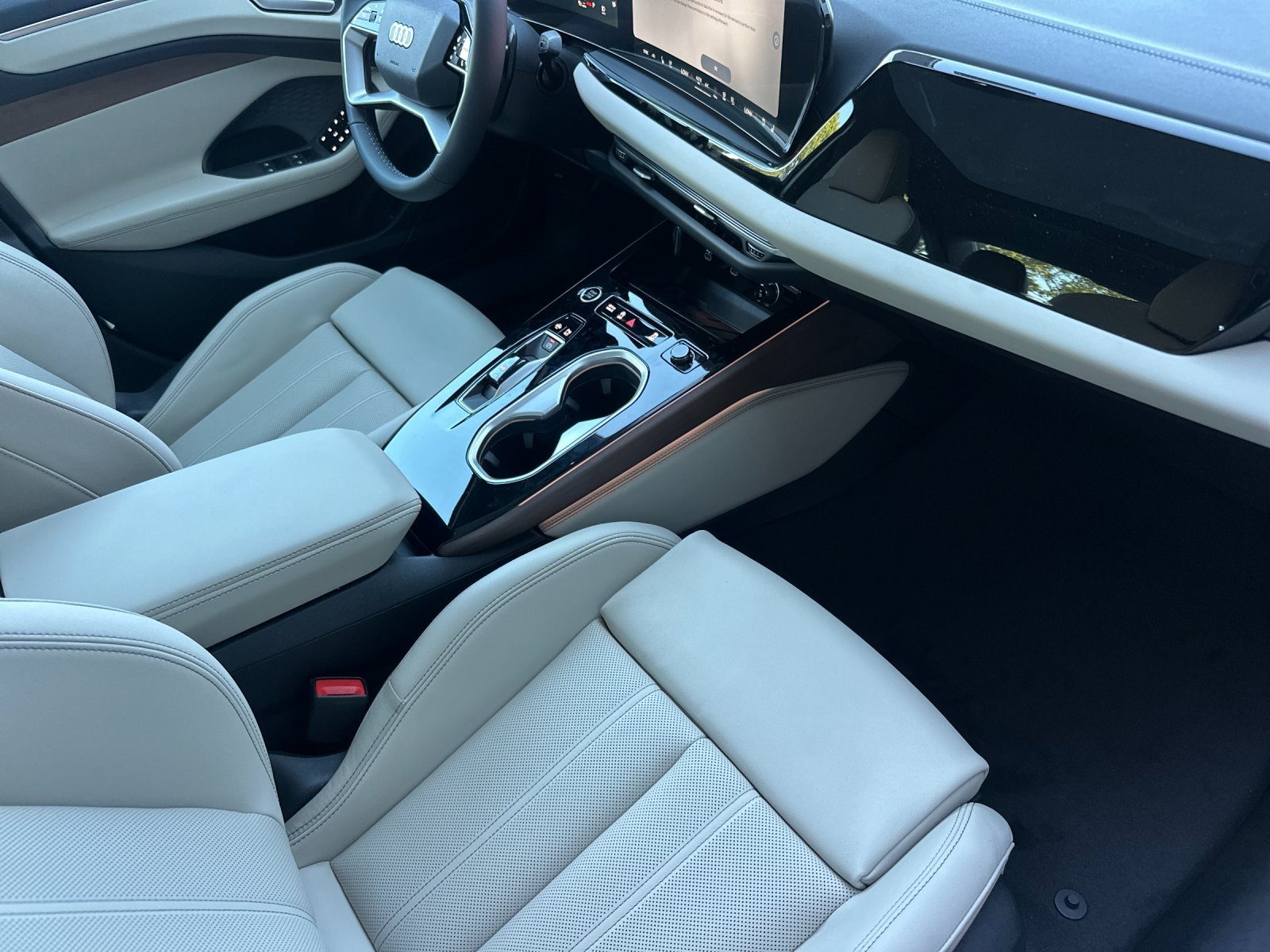New 2026 Audi A6 Premium Plus AWD/4WD image 15