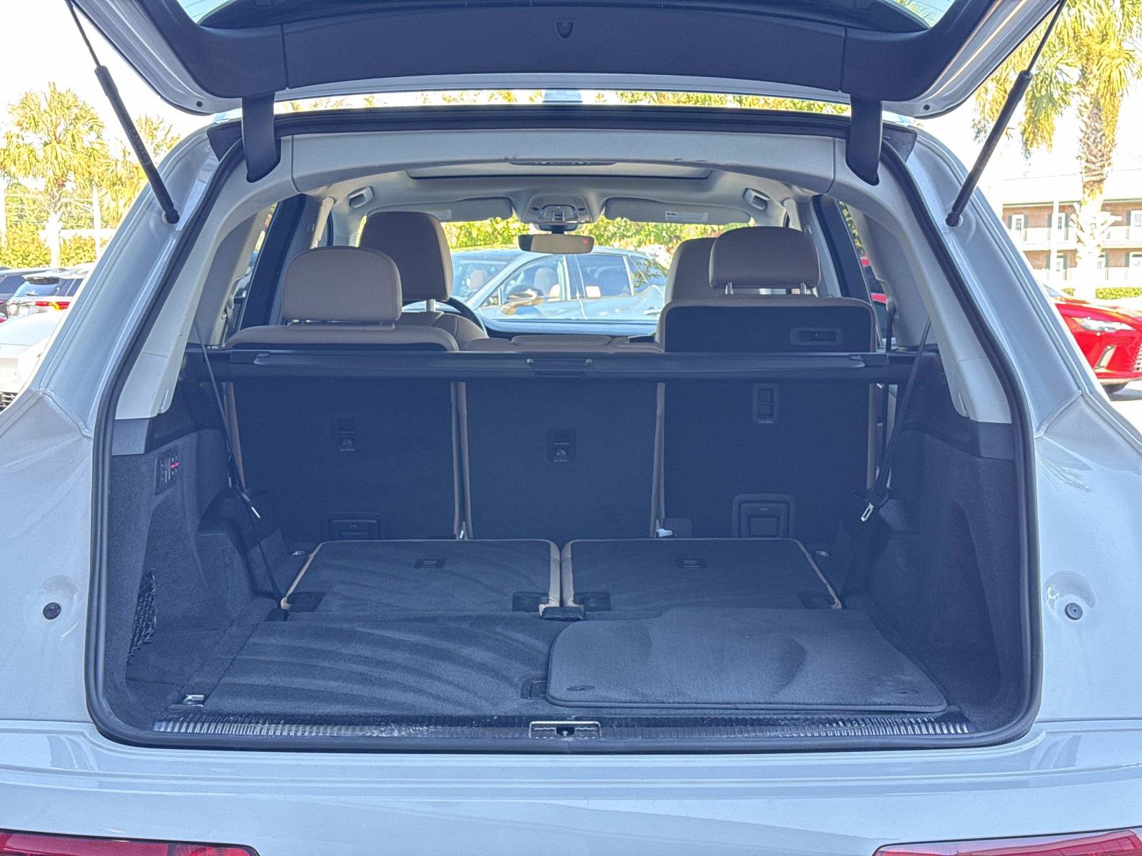Used 2024 Audi Q7 3.0T Prestige AWD/4WD image 5
