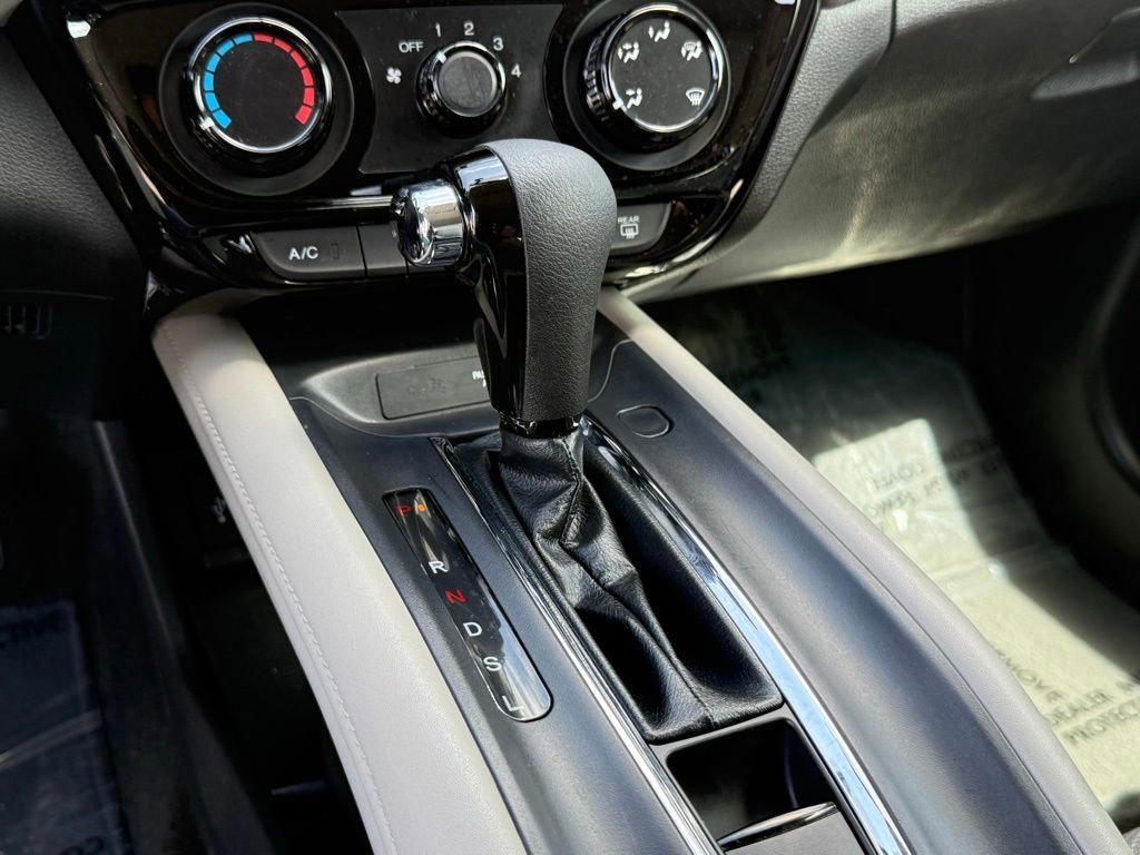 Used 2018 Honda HR-V LX image 25