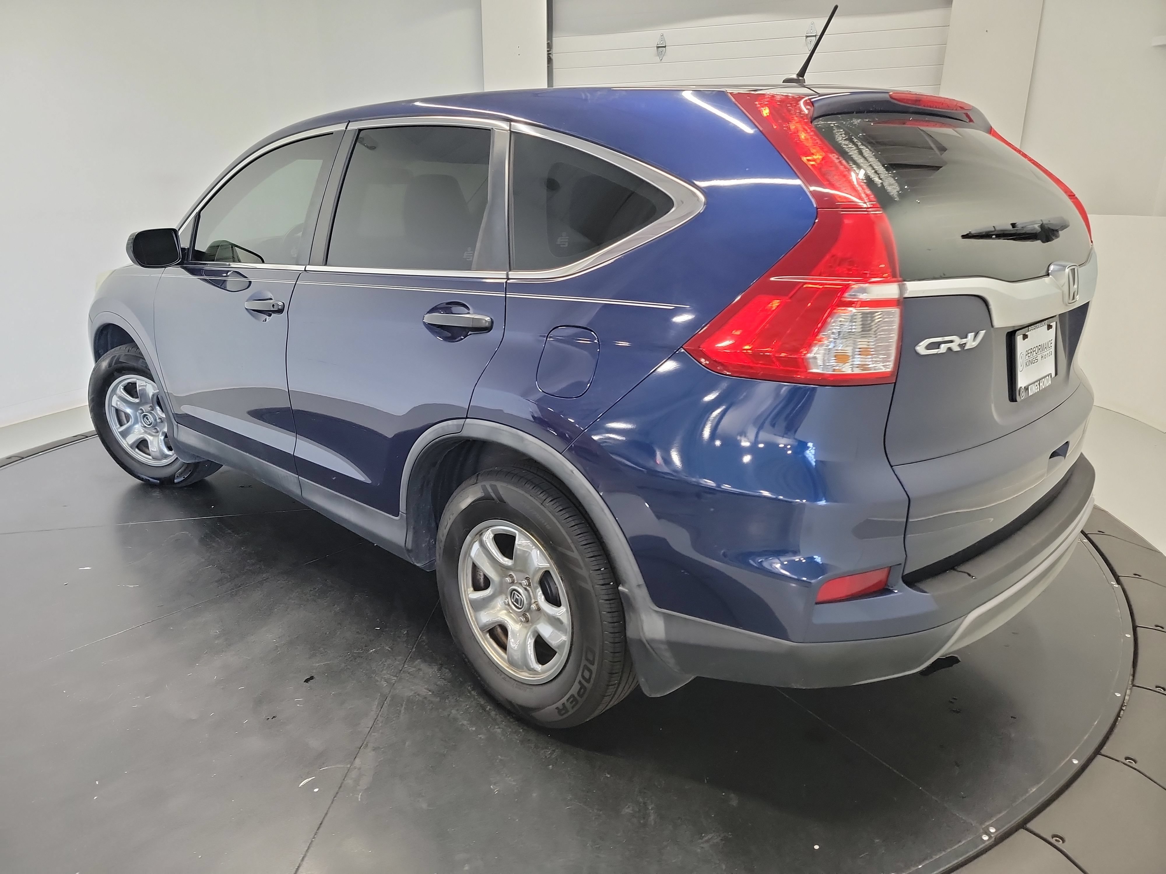 Used 2015 Honda CR-V LX image 6