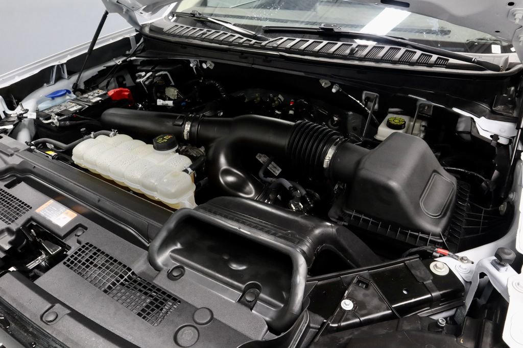 Certified 2025 Ford Expedition Platinum w/ Driver's Package image 18