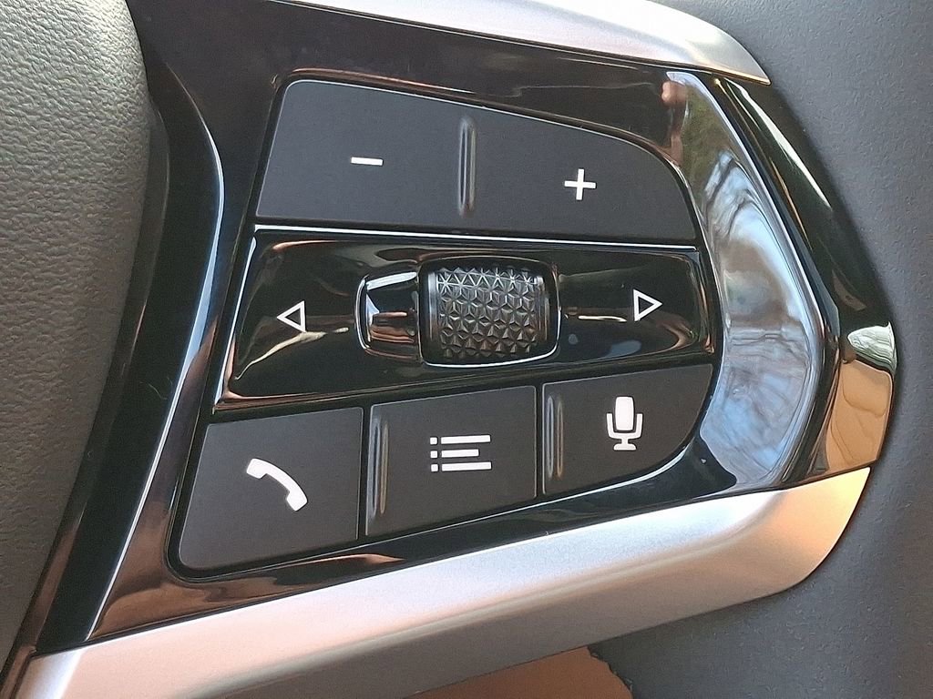 Used 2025 BMW i4 xDrive40i w/ Premium Package image 23