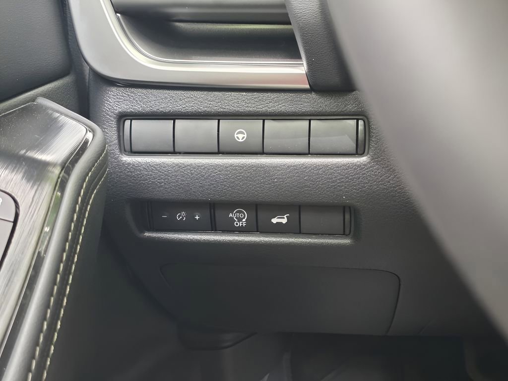 New 2026 Nissan Rogue SV AWD/4WD image 22