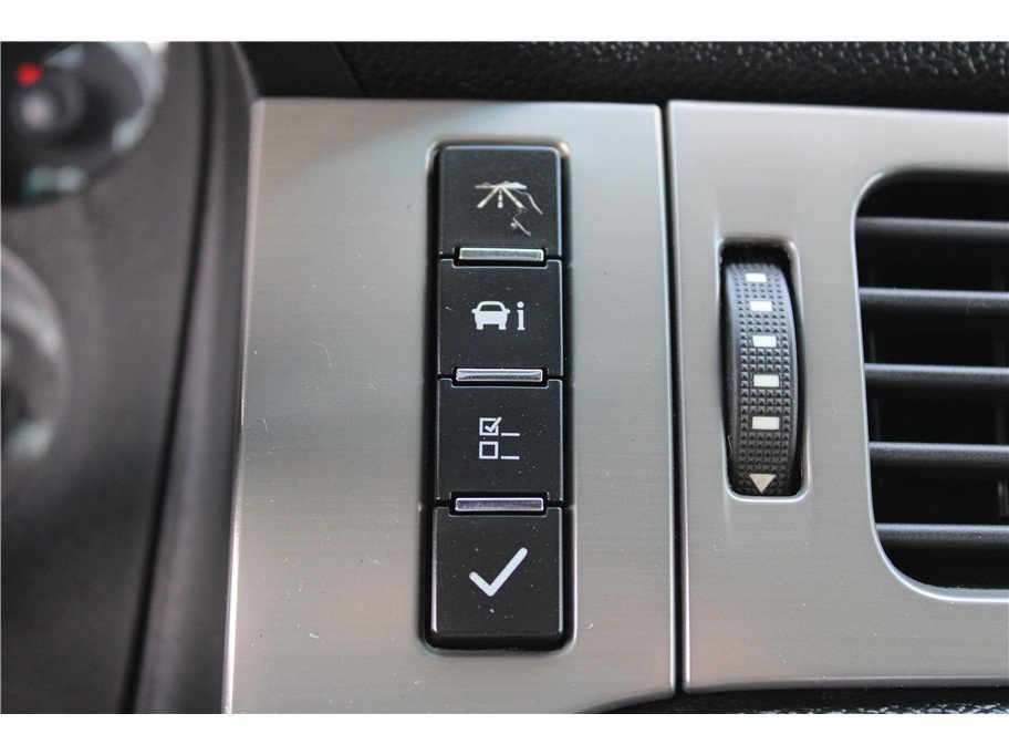 Used 2013 Chevrolet Silverado 2500 LTZ w/ LTZ Plus Package image 29