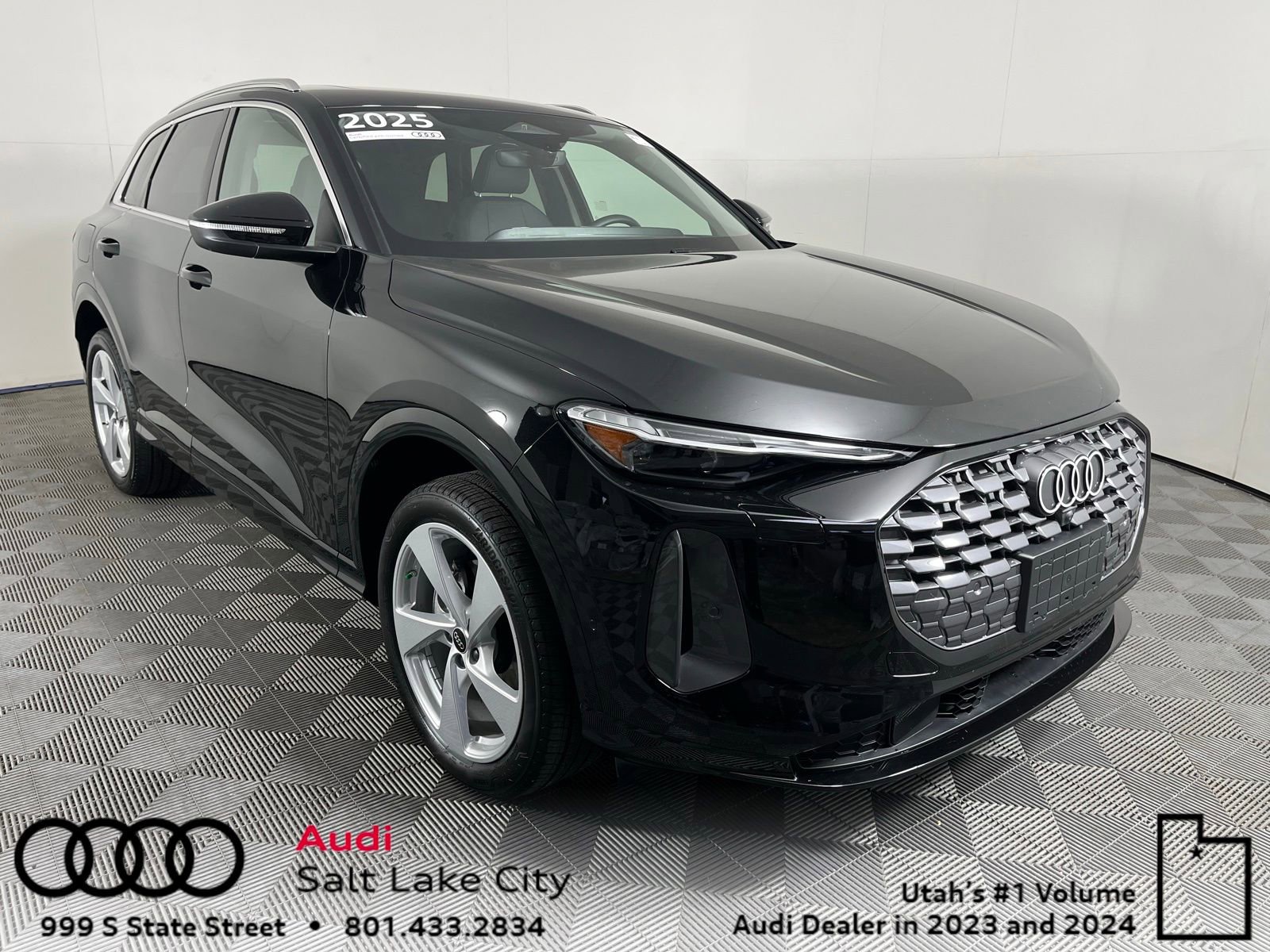 Certified 2025 Audi Q5 Premium w/ Premium Plus