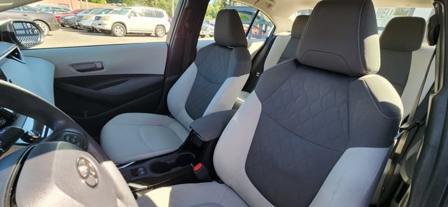Used 2022 Toyota Corolla LE FWD image 6