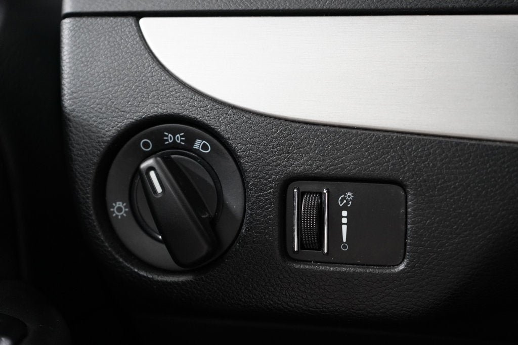 Used 2014 Dodge Grand Caravan SE w/ Quick Order Package 29E SE FWD image 24