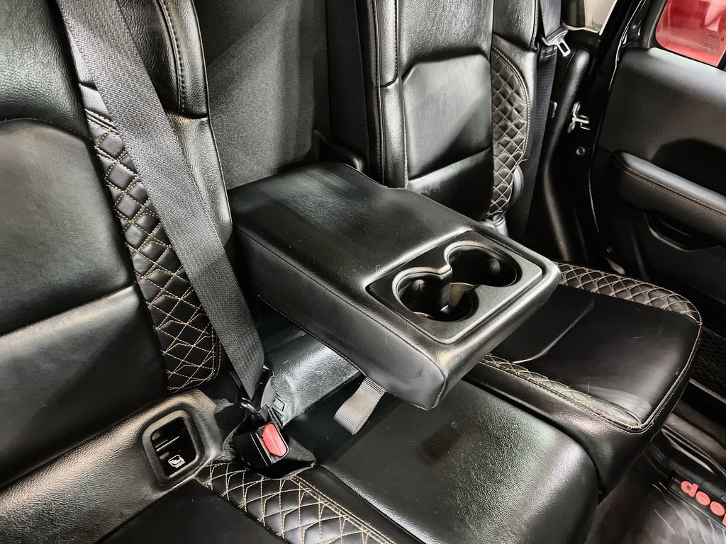 Used 2022 Jeep Gladiator Overland image 23