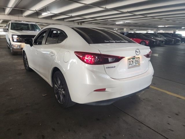 Used 2018 MAZDA MAZDA3 Touring image 4