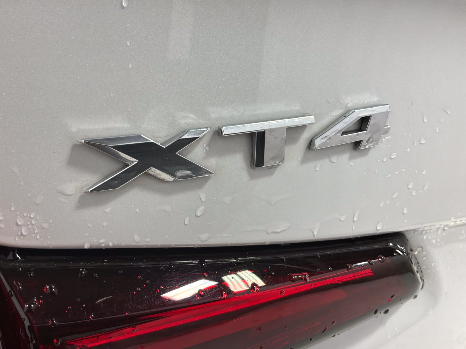 Used 2024 Cadillac XT4 Premium Luxury w/ Active Safety Package AWD/4WD image 11