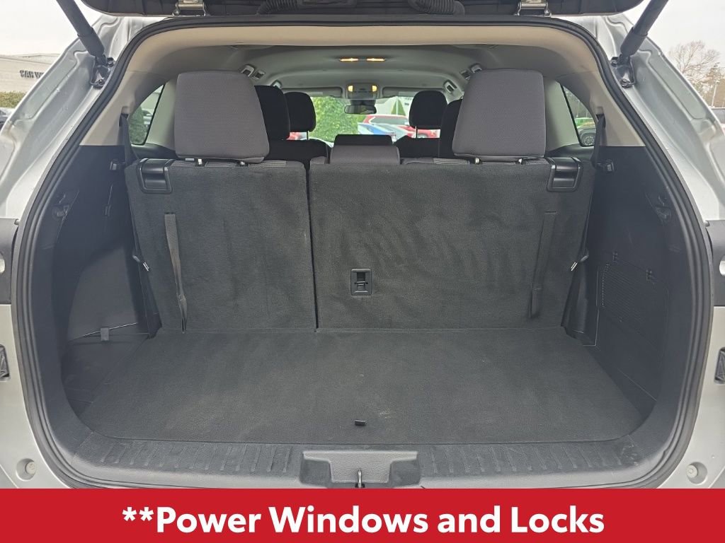 Used 2024 Toyota Highlander LE image 13